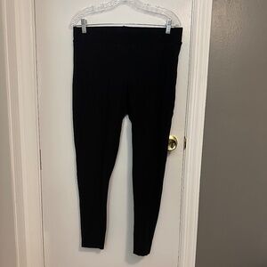 Torrid black high rise full length leggings size 2(051)